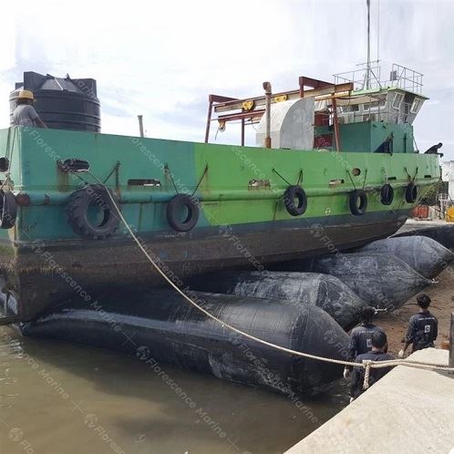 Slipway kemasi rezina xavfsizlik yostiqchalarini ishga tushiradi
